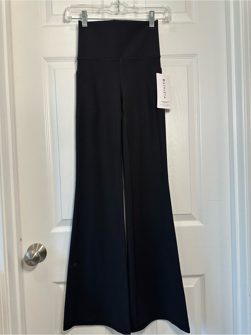 Athleta NWT Salutation Stash Black Flare Pants XXS